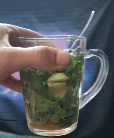 Fresh Ginger-mint-lemon and honey tea